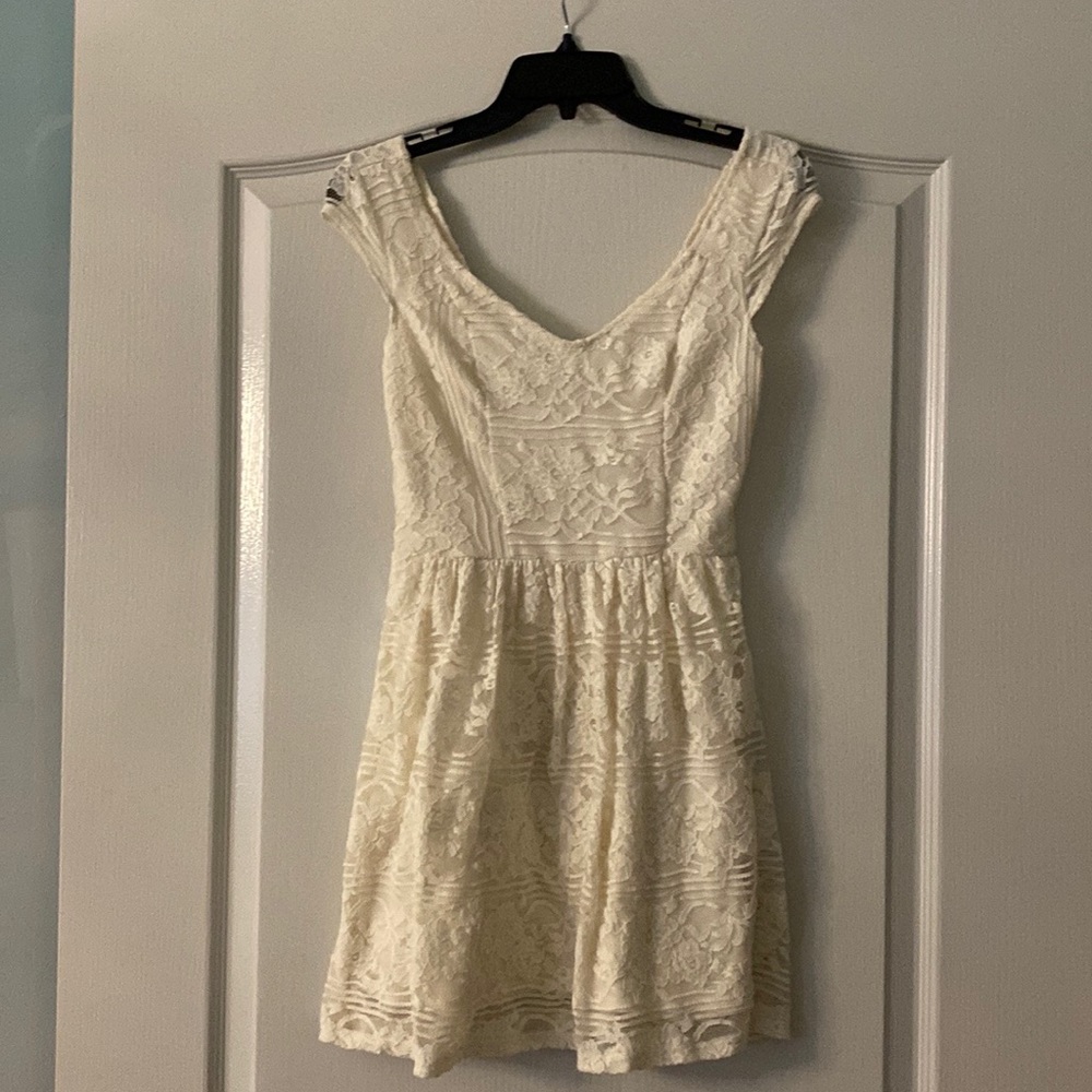 lace dress